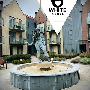 White Glove Deluxe Neptun Apartament